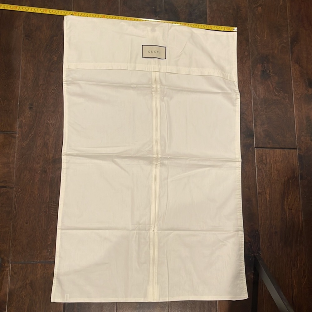 Gucci jacket dust bag